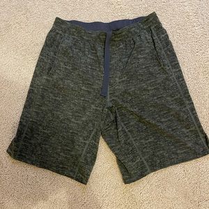 Lululemon Men’s Core Shorts size large